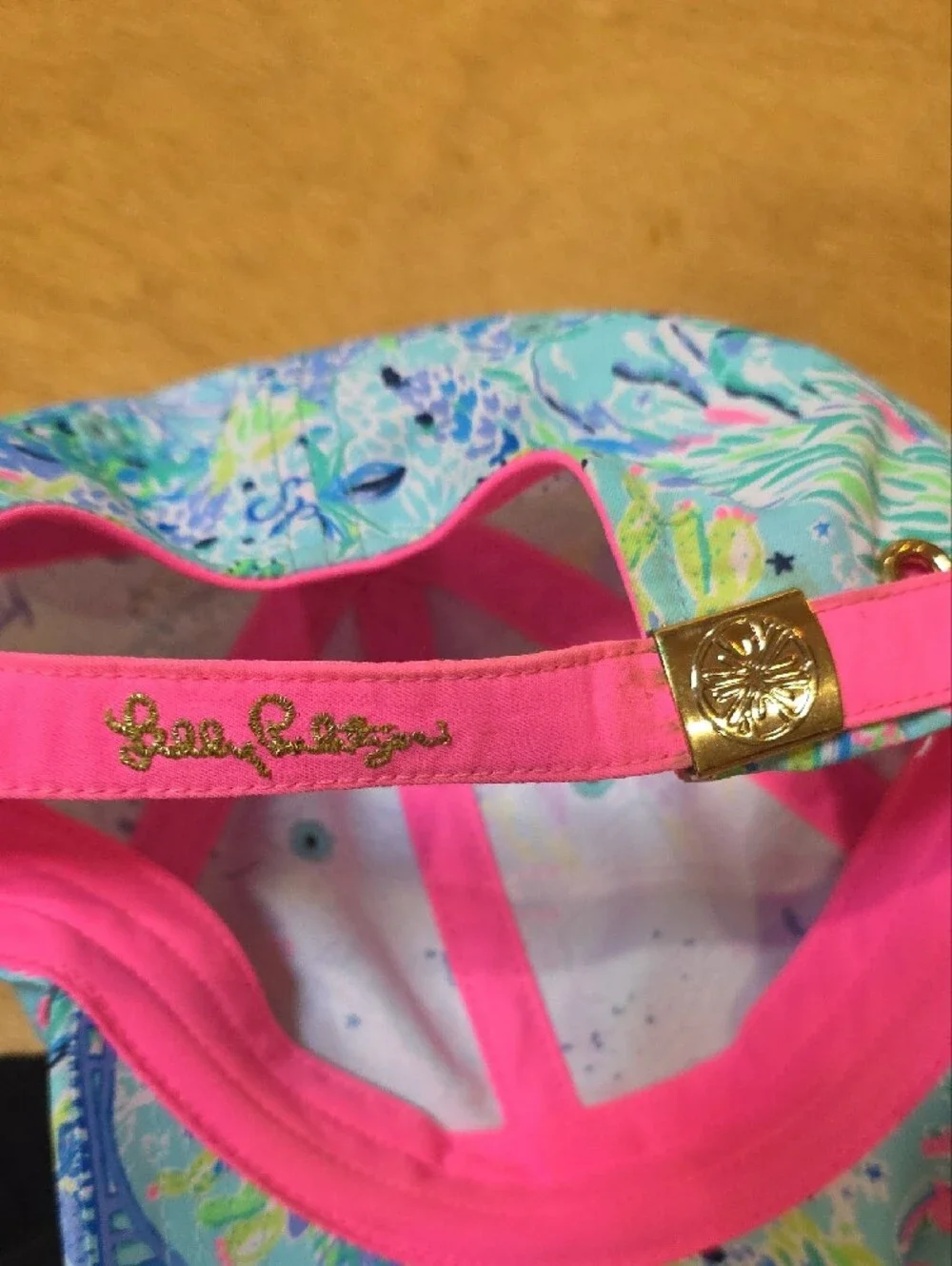 Lilly Pulitzer Lilly Loves Texas Run Around Hat - Picture 4 of 7